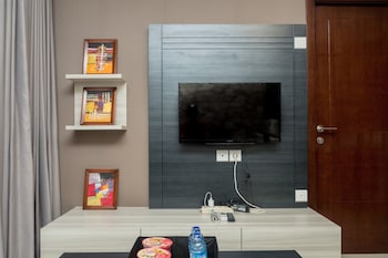 convenient 2br at gateway pasteur apartment