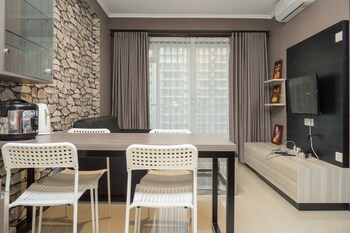 convenient 2br at gateway pasteur apartment
