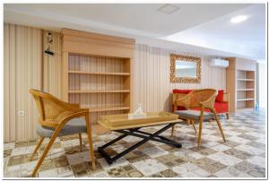 reddoorz plus madukoro raya semarang