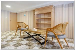 reddoorz plus madukoro raya semarang