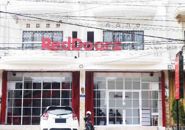reddoorz jalan tanjung blitar