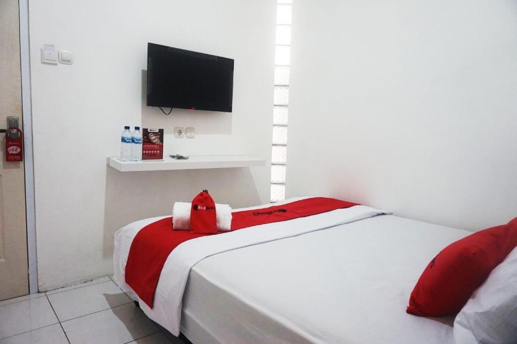 reddoorz jalan tanjung blitar