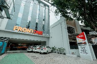 front one hotel gresik