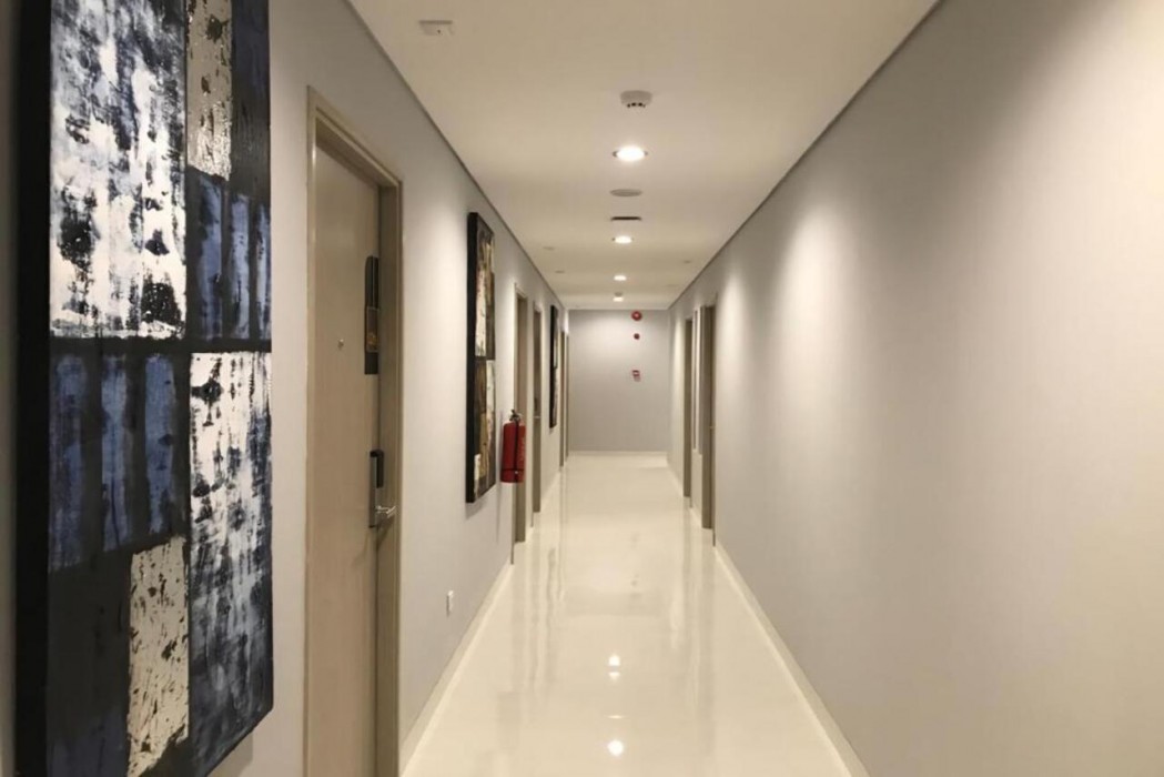 front one hotel gresik