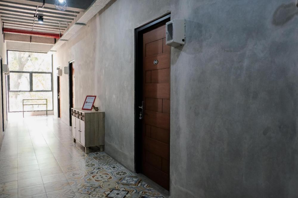 reddoorz near trans studio mall cibubur 3