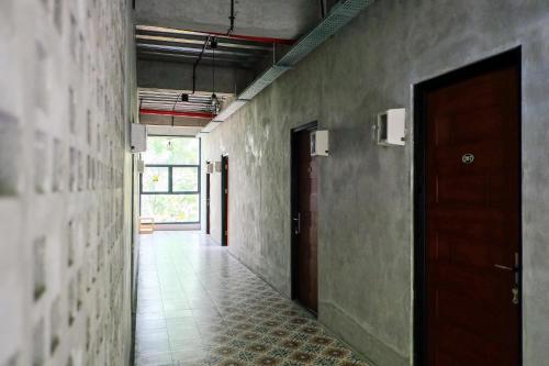 reddoorz near trans studio mall cibubur 3