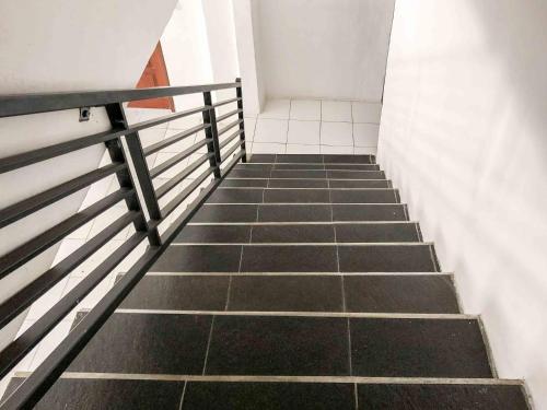 formerly reddoorz near eco green park batu