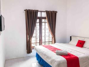 formerly reddoorz near eco green park batu