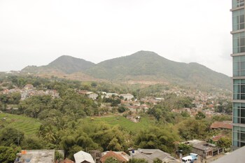 comfy studio apartment near unpad taman melati jatinangor