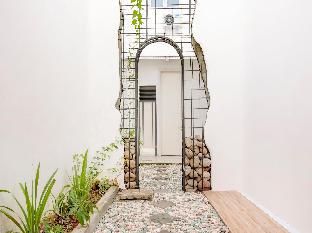 reddoorz at golden white house pettarani