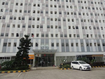 reva room on gunung putri square apartment