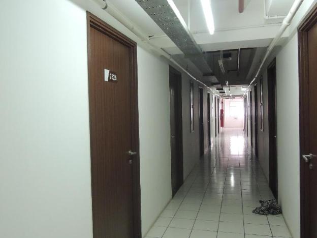 reva room on gunung putri square apartment