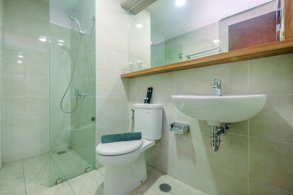 chic and cozy 1br apartment at mustika golf residence