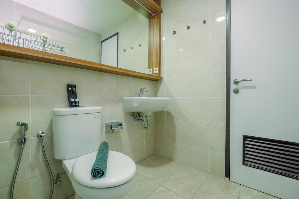 chic and cozy 1br apartment at mustika golf residence