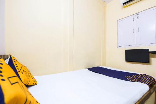 Spot On Standard,Jabalpur>>Bhedaghat,2 star