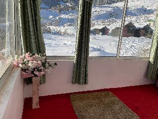 snow mount hotel auli