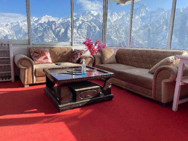 snow mount hotel auli