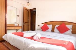 Raja Hotel,Mumbai>>Kalyan,3 star