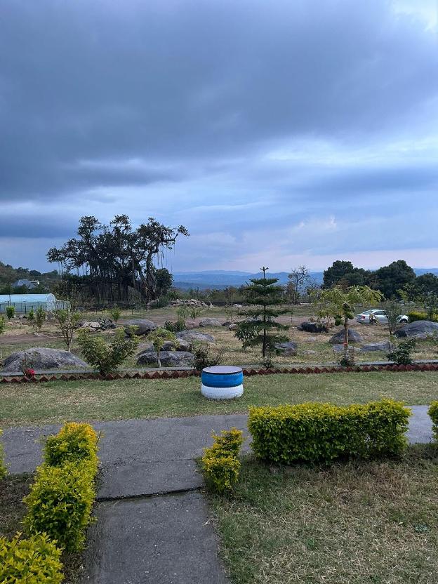 dhauladhar view village resort