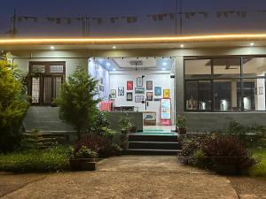 dhauladhar view village resort