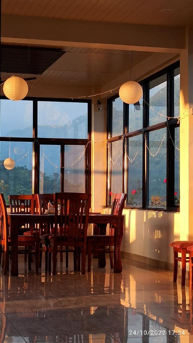 dhauladhar view village resort