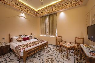 r chandras palace