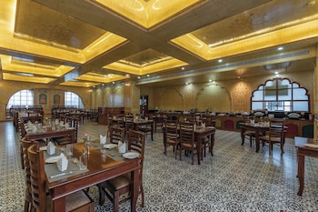 r chandras palace