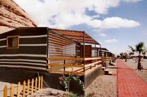 rum oasis luxury camp