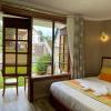 khwesa resort