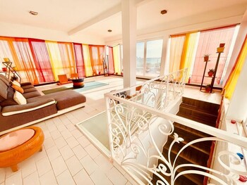 Villa Yenne Dakar Diamniadio,Yenne Tode>>Dakar,3 star