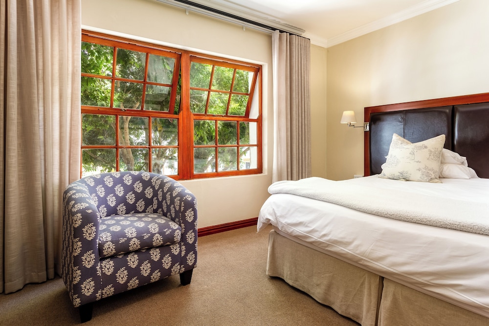 noordhoek village hotel
