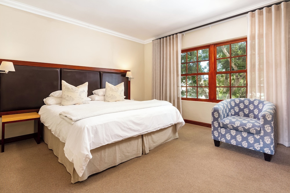 noordhoek village hotel