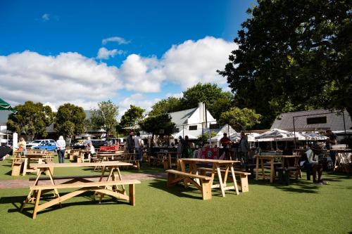 noordhoek village hotel