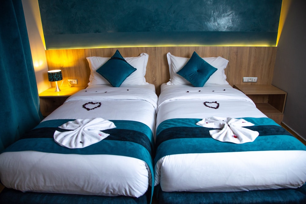 hotel karam palace