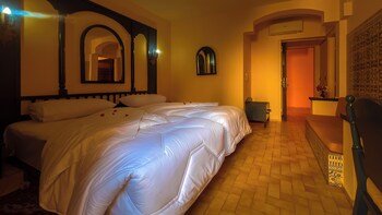 hotel karam palace