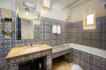 hotel karam palace