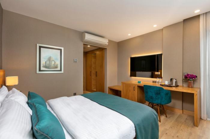 pukka boutique hotel