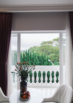 peach valley hotel dalat
