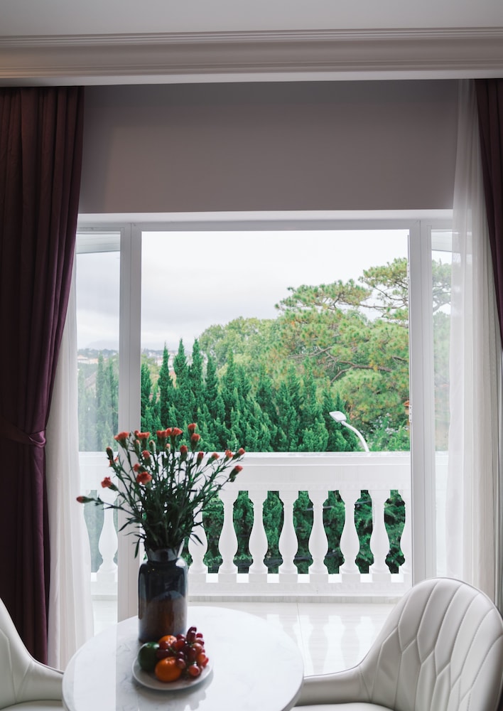 peach valley hotel dalat