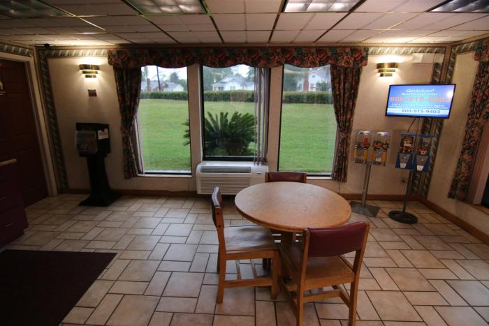executive inn kershaw