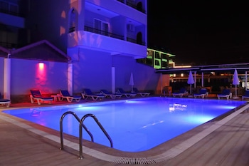 kleopatra smile hotel