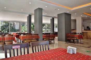 kleopatra smile hotel