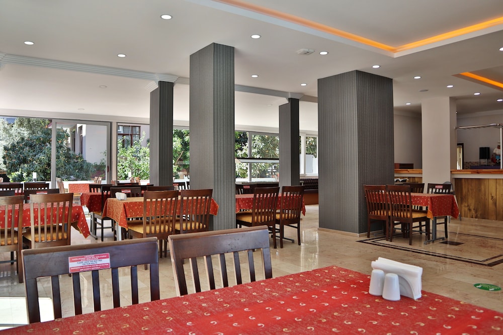 kleopatra smile hotel