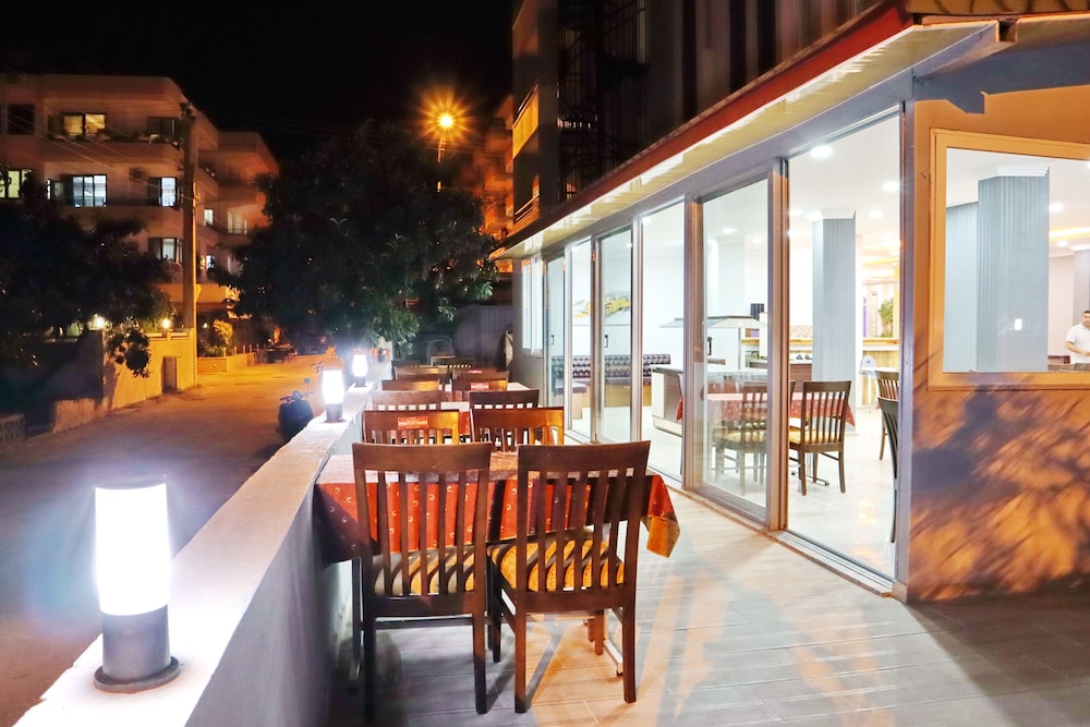 kleopatra smile hotel