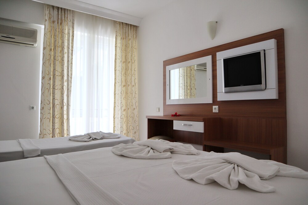 kleopatra smile hotel