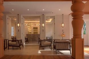 the pe la resort phuket