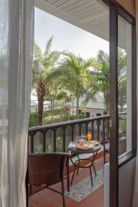 the pe la resort phuket