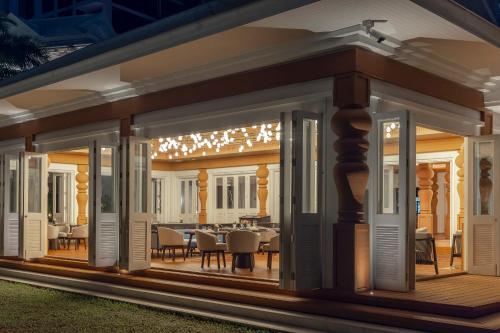 the pe la resort phuket