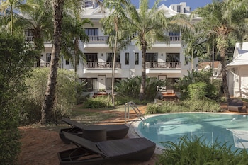 the pe la resort phuket