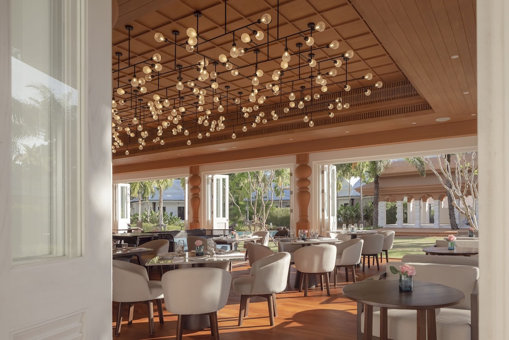 the pe la resort phuket